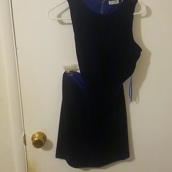 Tobi Blue Velvet Mini - Picture 1 of 3